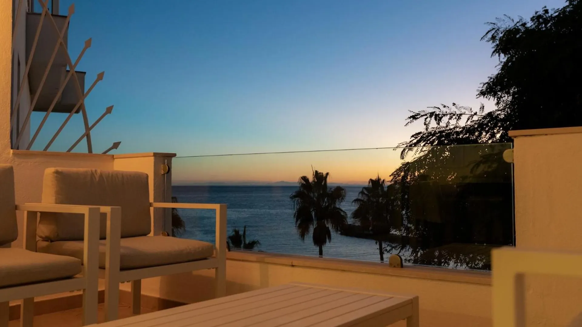 Lovely First Line Apartment With Seaviews Rdr452 Marbella 0*,  Spain