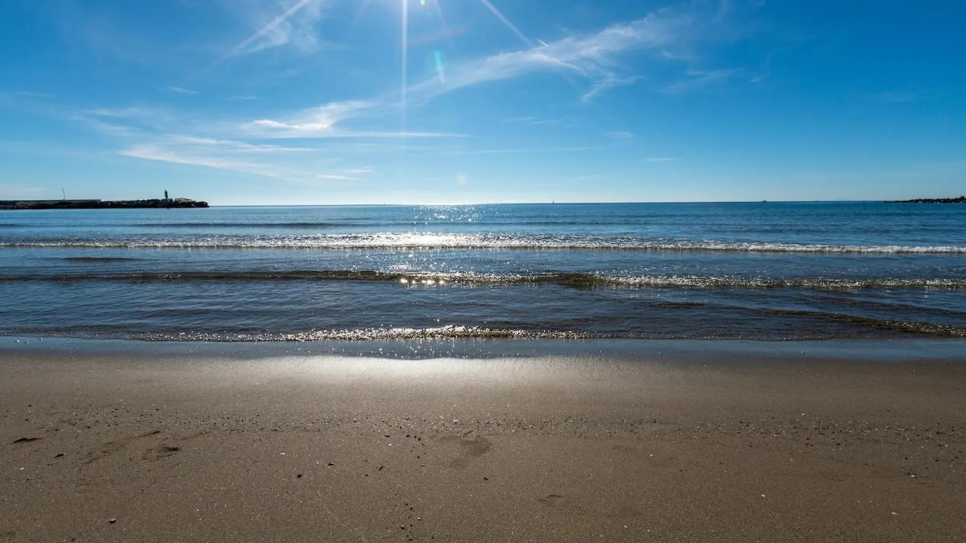 Lovely First Line Apartment With Seaviews Rdr452 Marbella