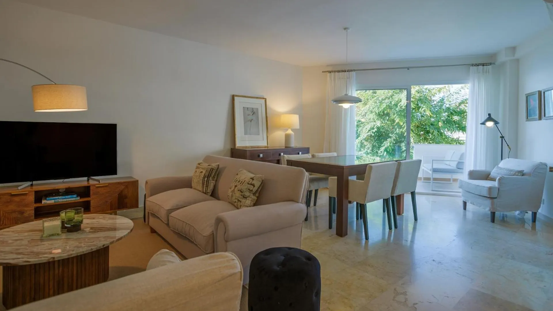 Lovely First Line Apartment With Seaviews Rdr452 Marbella